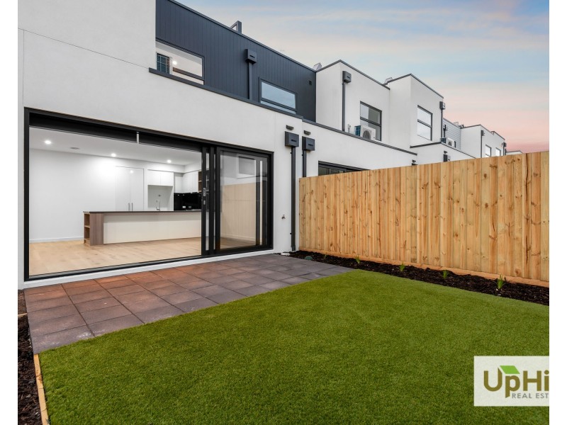 16 Ironwood Avenue, Cranbourne North VIC 3977