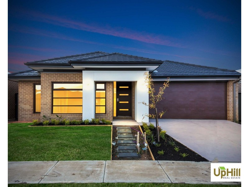 106 Yaralla cct, Clyde VIC 3978