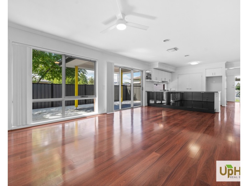 123 Selandra Boulevard, Clyde North VIC 3978