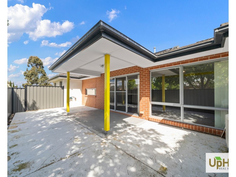 123 Selandra Boulevard, Clyde North VIC 3978