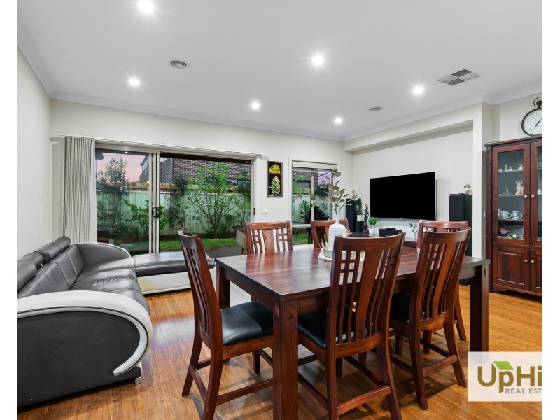 22 Gossamer Way, Narre Warren South VIC 3805