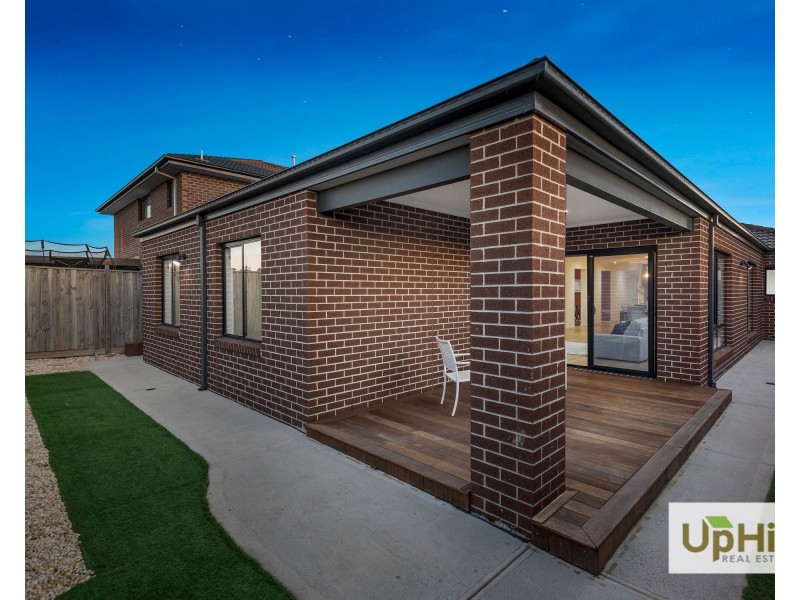 10 Seed Crescent, Clyde North VIC 3978