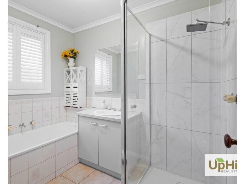 7 Settlers Hill Rise, Pakenham VIC 3810