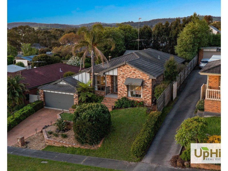 7 Settlers Hill Rise, Pakenham VIC 3810