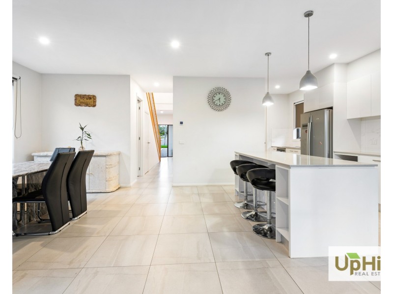 Clyde North VIC 3978