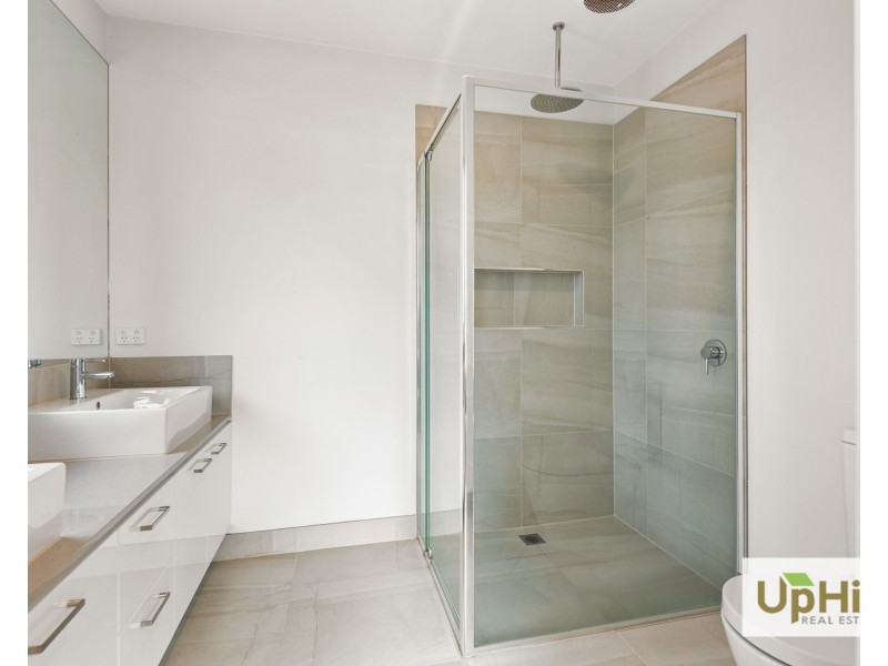 Clyde North VIC 3978