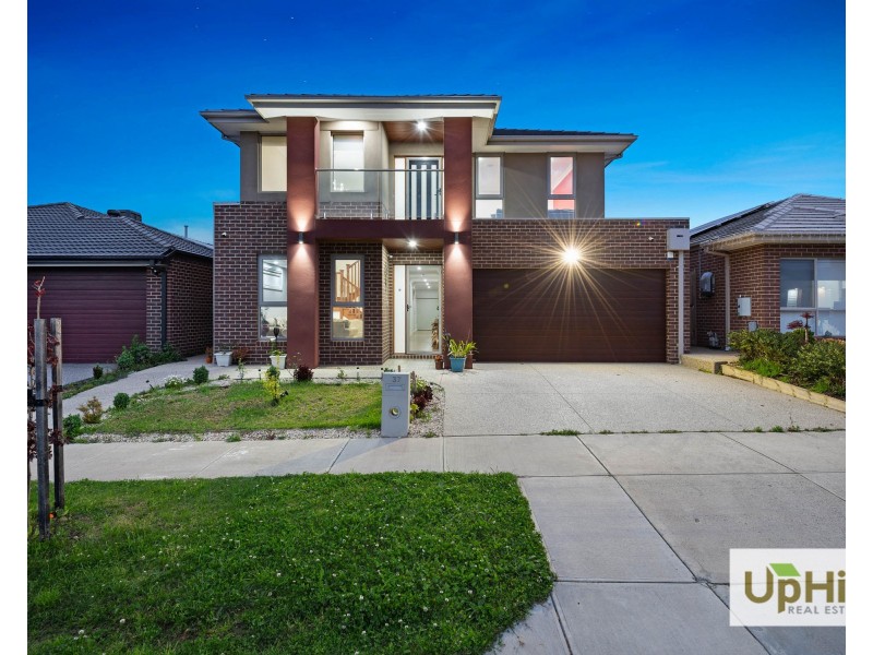 37 Blackhazel Crescent, Clyde North VIC 3978