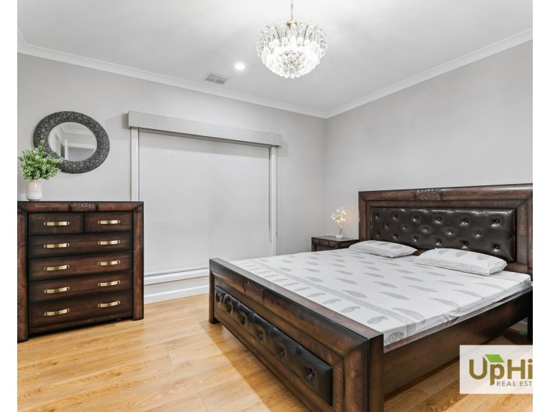 37 Blackhazel Crescent, Clyde North VIC 3978