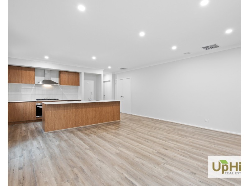 5 Winnows Street, Officer VIC 3809