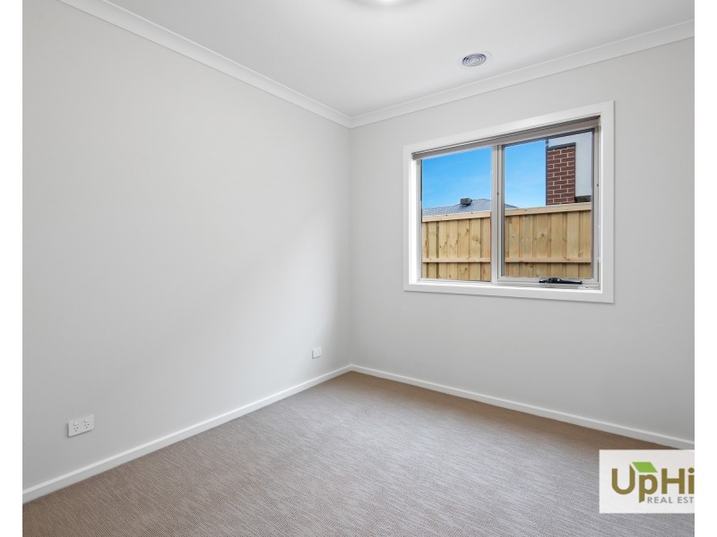 5 Winnows Street, Officer VIC 3809