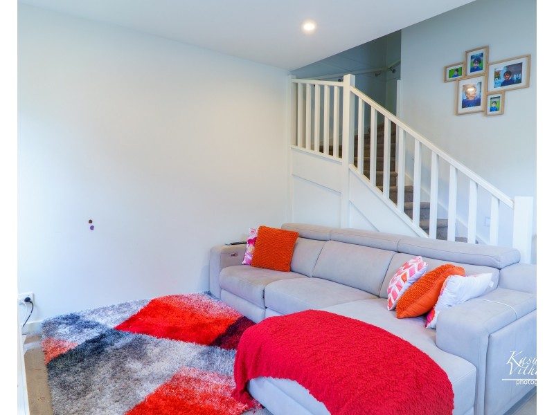 5/16 Sylvanwood Crescent, Narre Warren VIC 3805