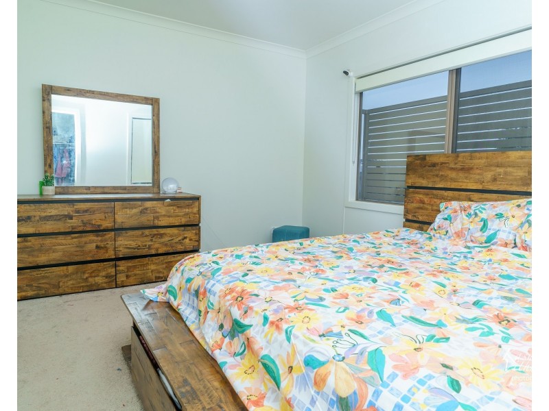 5/16 Sylvanwood Crescent, Narre Warren VIC 3805