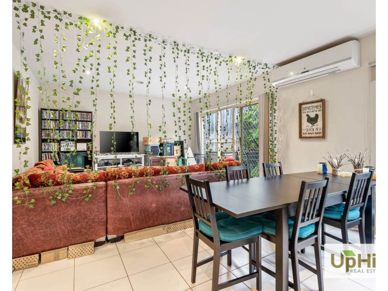 64 Innes Court, Berwick VIC 3806