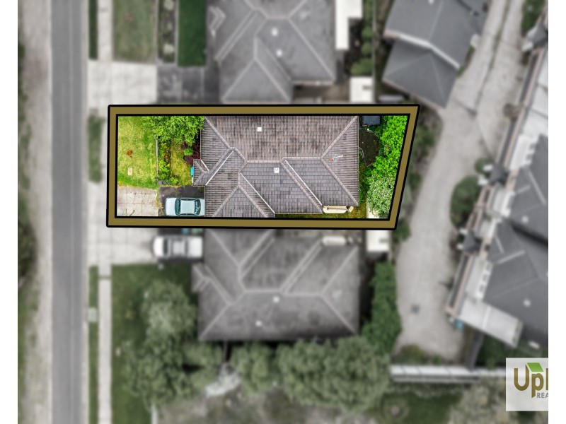 64 Innes Court, Berwick VIC 3806