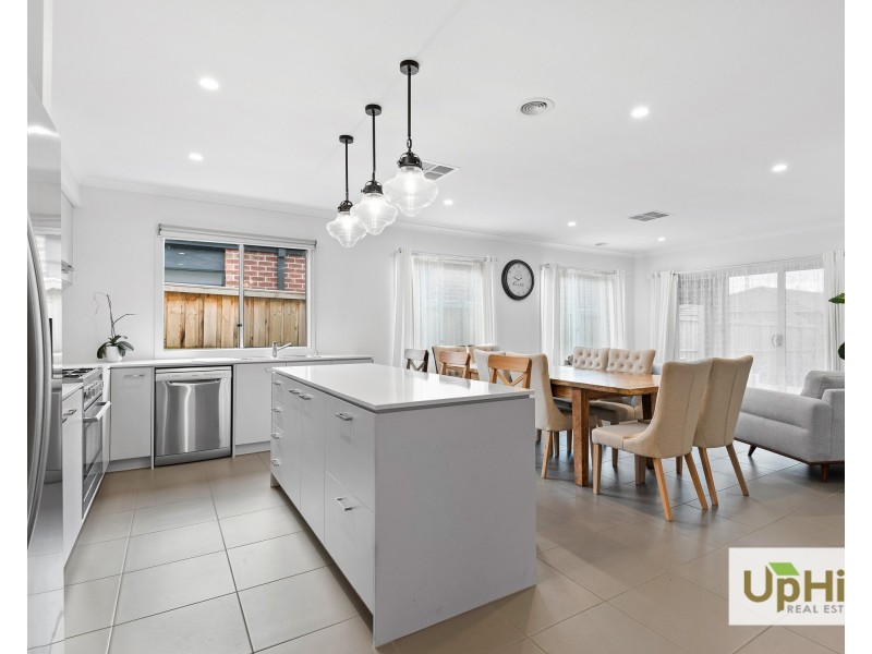 4 Mindful Circuit, Clyde VIC 3978