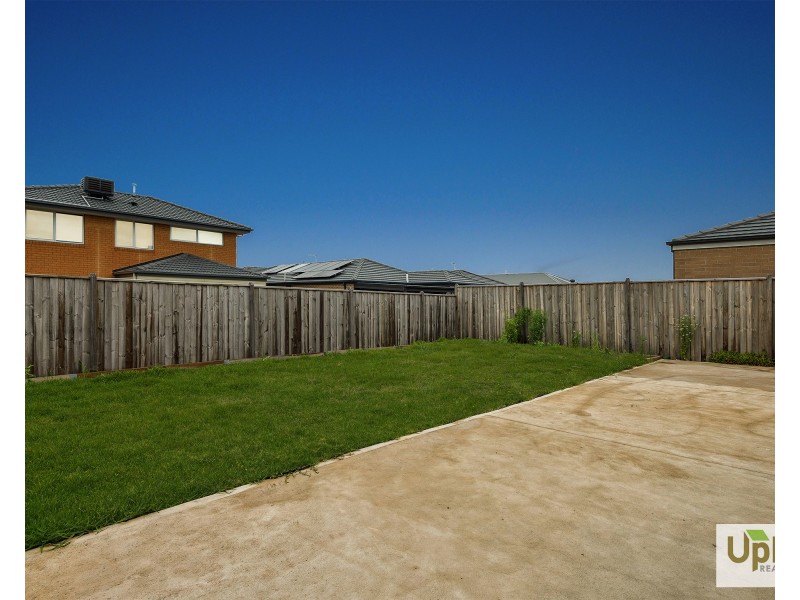 4 Mindful Circuit, Clyde VIC 3978