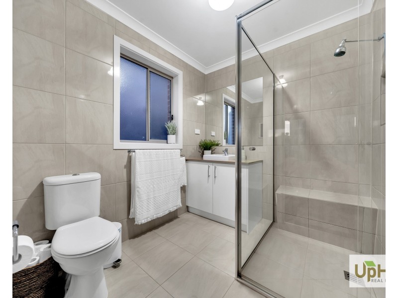 15 Everard Avenue, Clyde North VIC 3978