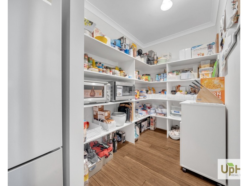 15 Everard Avenue, Clyde North VIC 3978