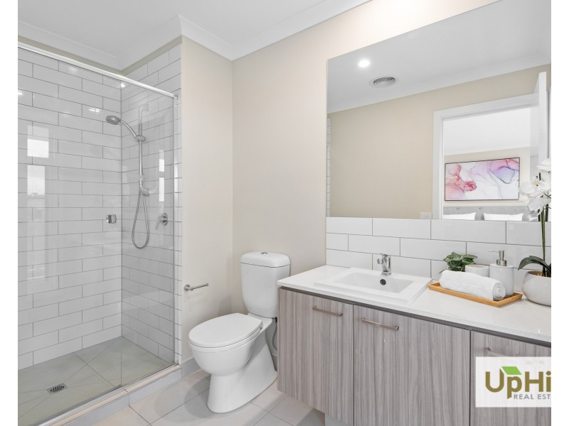 6 Hacienda Lane, Clyde North VIC 3978