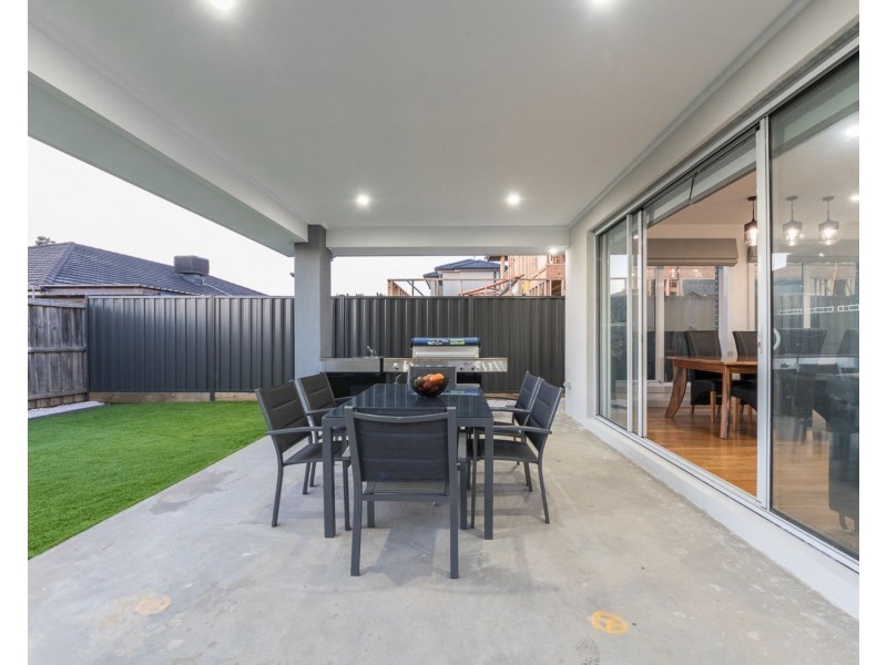 6 Feodora Crescent, Narre Warren VIC 3805