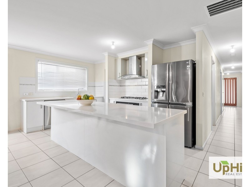 19 Antra Street, Clyde North VIC 3978