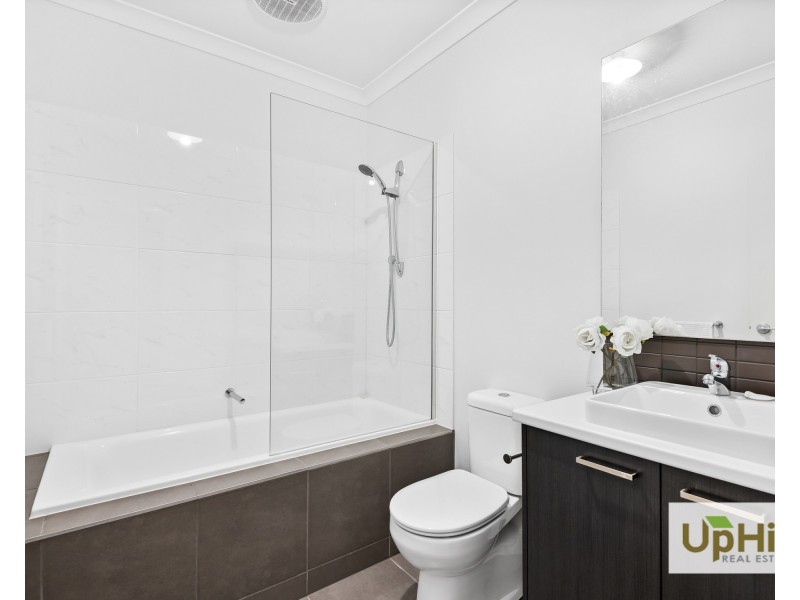 17 Adriatic Circuit, Clyde VIC 3978