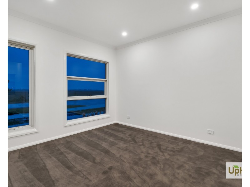 54 Barbara Avenue, Officer VIC 3809