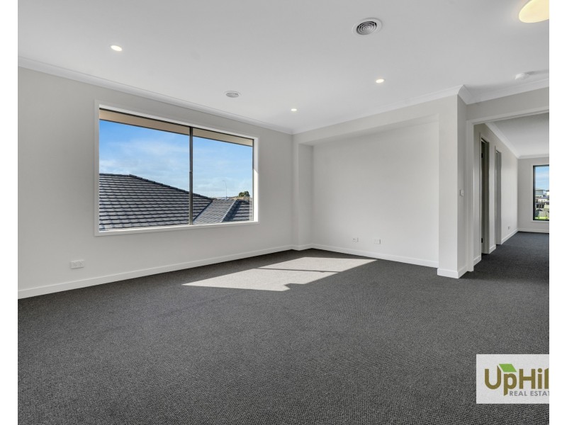 61 Ashtead St, Clyde VIC 3978