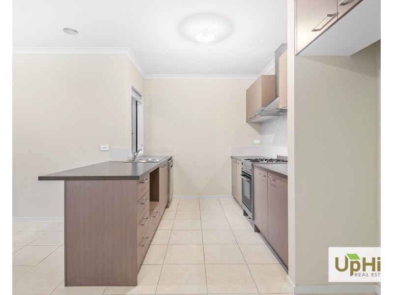 21 Michigan Road, Clyde VIC 3978