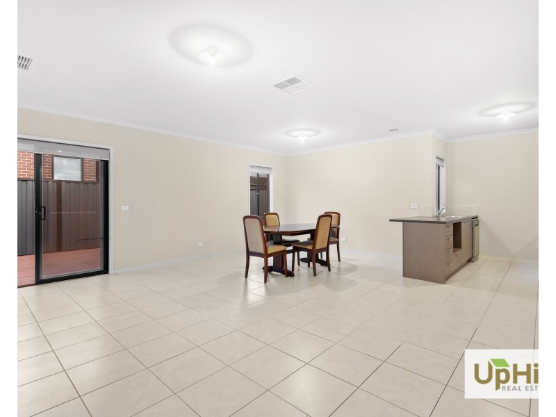 21 Michigan Road, Clyde VIC 3978