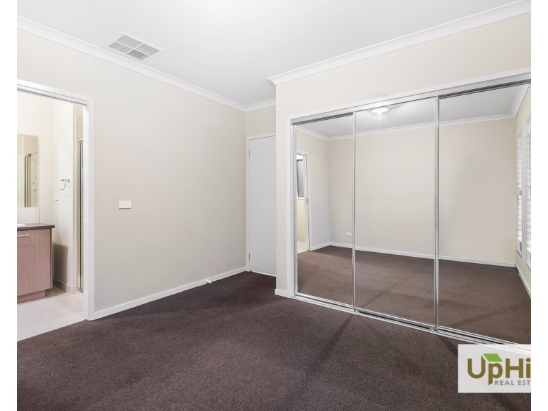 21 Michigan Road, Clyde VIC 3978