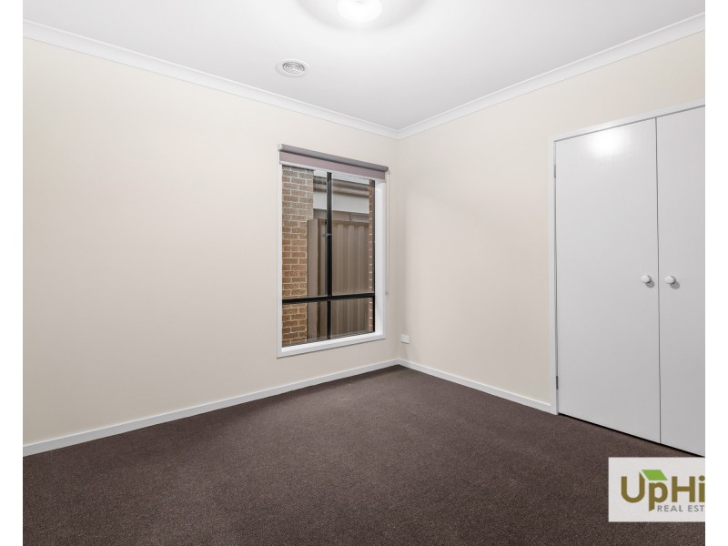 21 Michigan Road, Clyde VIC 3978