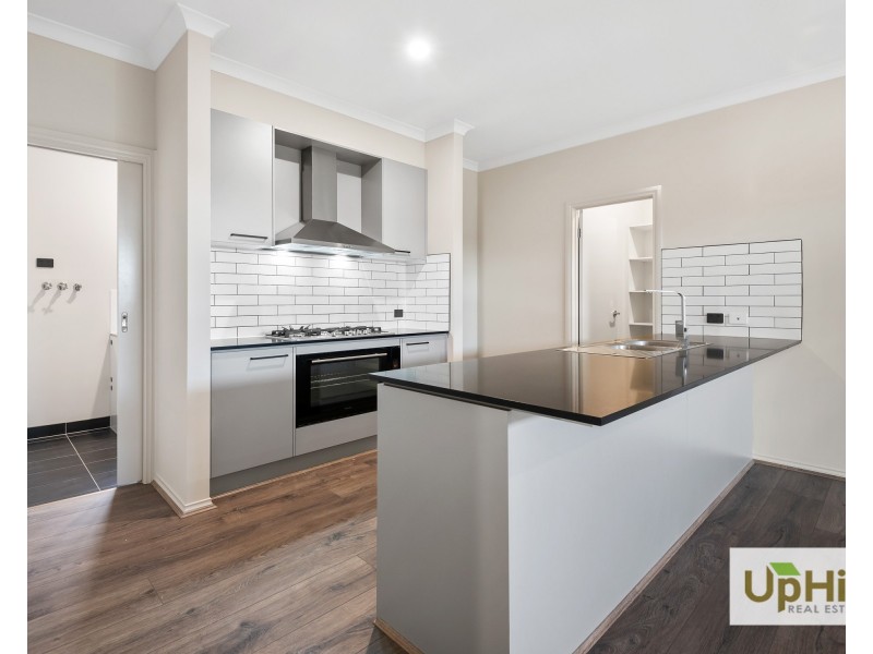 9 Burdekin Road, Clyde VIC 3978