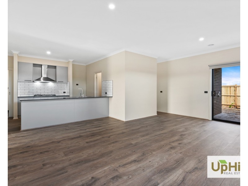 9 Burdekin Road, Clyde VIC 3978