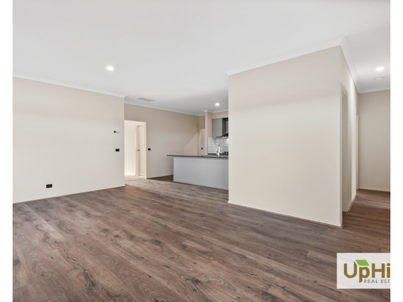 9 Burdekin Road, Clyde VIC 3978