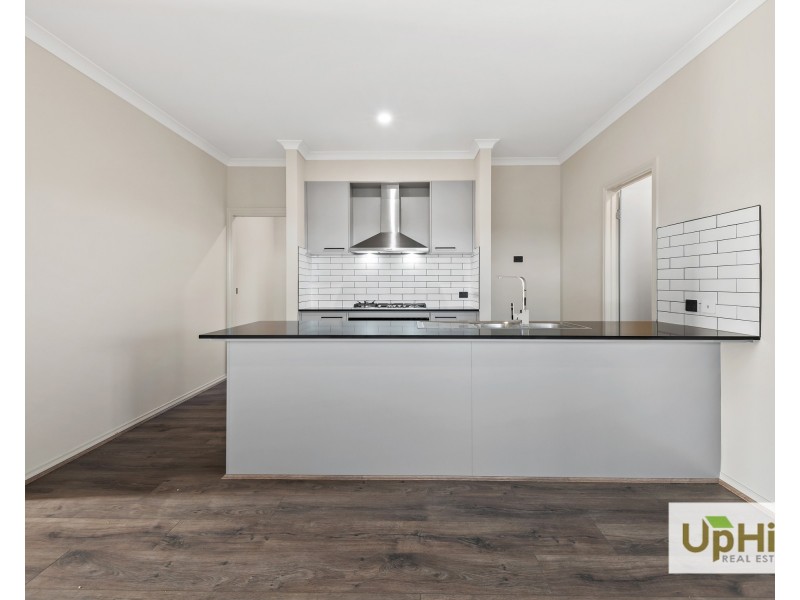 9 Burdekin Road, Clyde VIC 3978