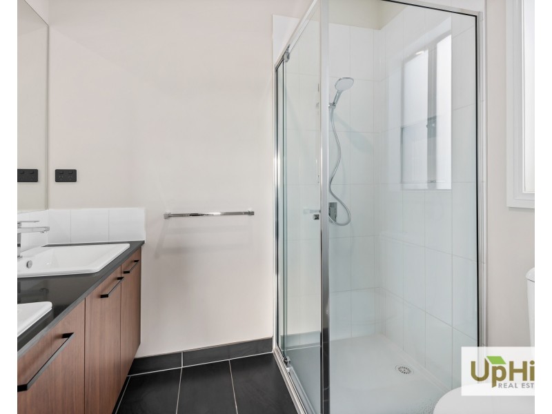 9 Burdekin Road, Clyde VIC 3978