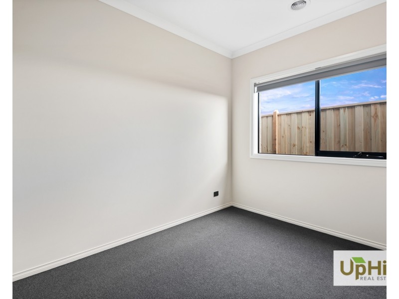 9 Burdekin Road, Clyde VIC 3978