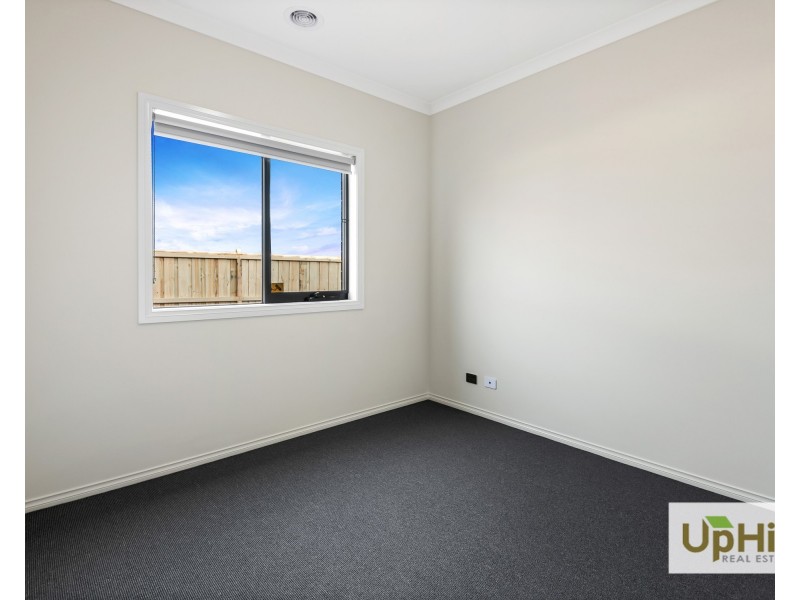 9 Burdekin Road, Clyde VIC 3978