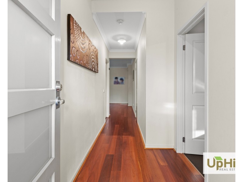 15 Pleven Rise, Clyde North VIC 3978