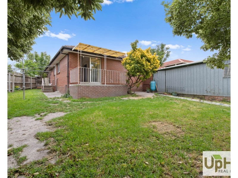 7 Lawrence Crescent, Noble Park North VIC 3174