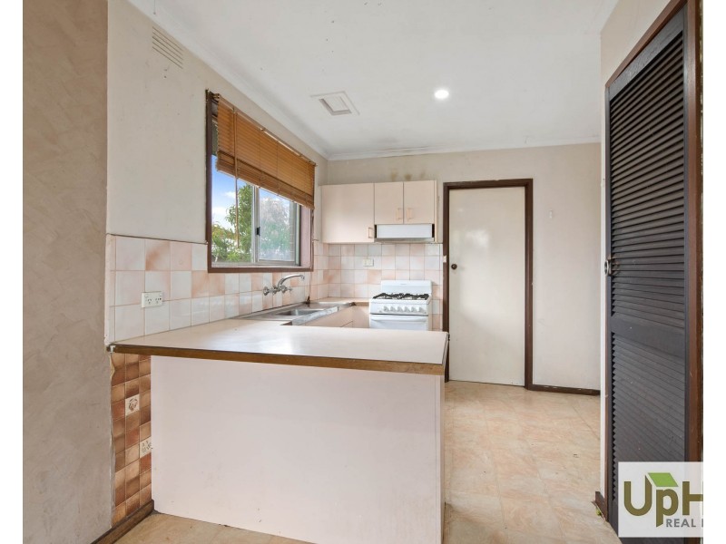 7 Lawrence Crescent, Noble Park North VIC 3174