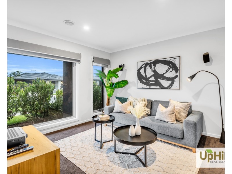 19  Athletic Circuit, Clyde VIC 3978