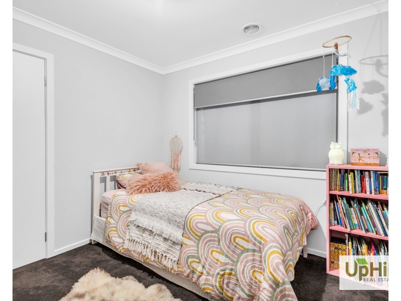 19  Athletic Circuit, Clyde VIC 3978