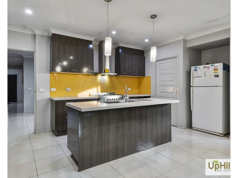 19 Cochin Drive, Clyde North VIC 3978