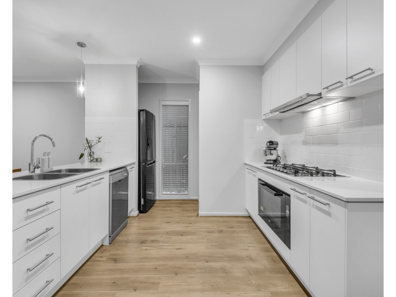 20 Australorp Drive, Clyde North VIC 3978