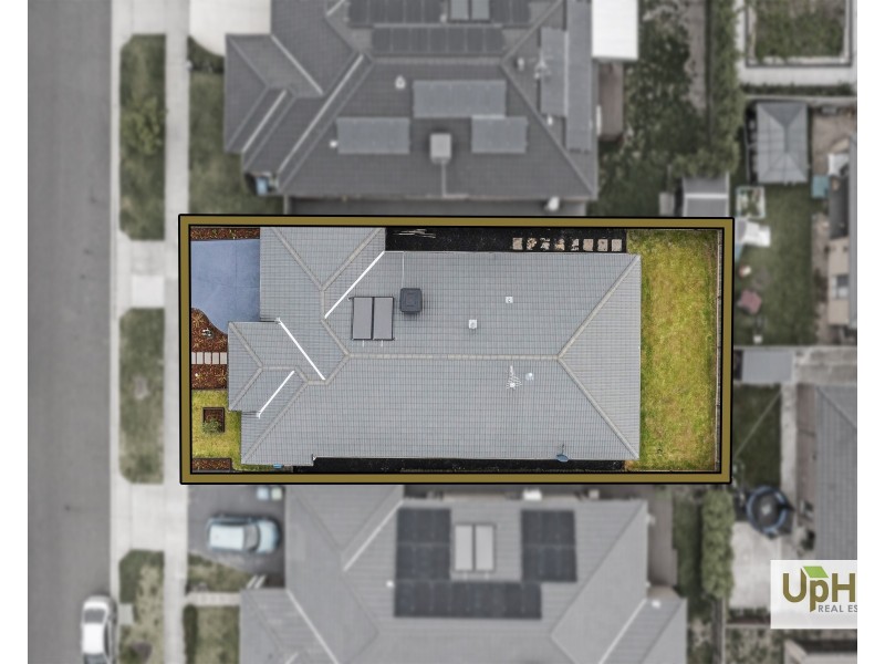 40 Ritchie Drive, Clyde North VIC 3978