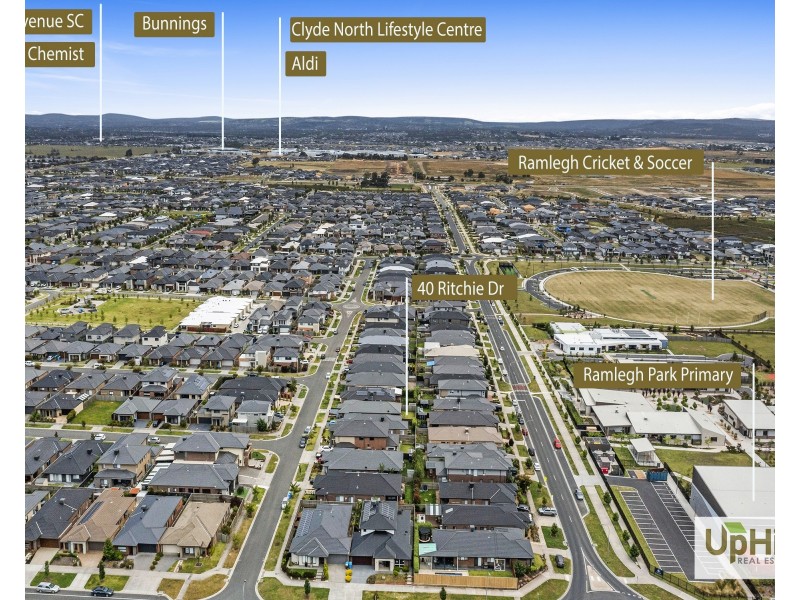 40 Ritchie Drive, Clyde North VIC 3978