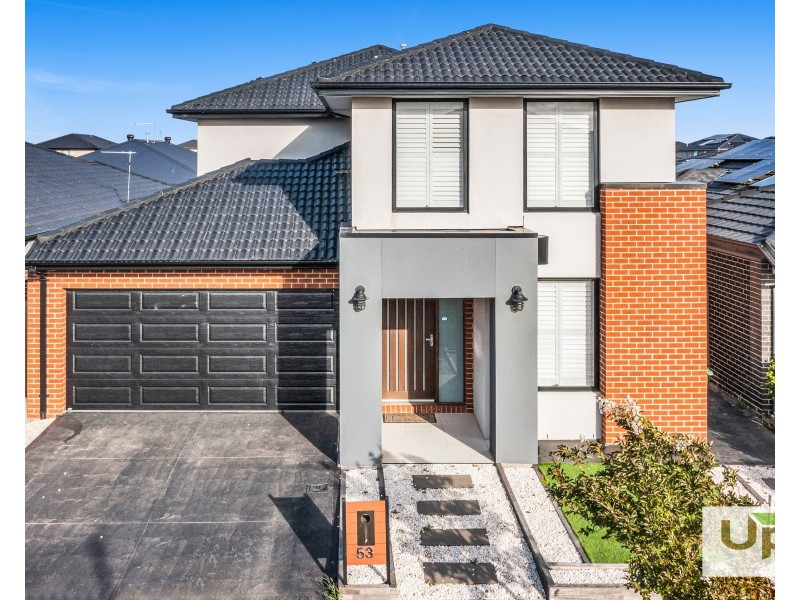 53 Bazadaise Drive, Clyde North VIC 3978