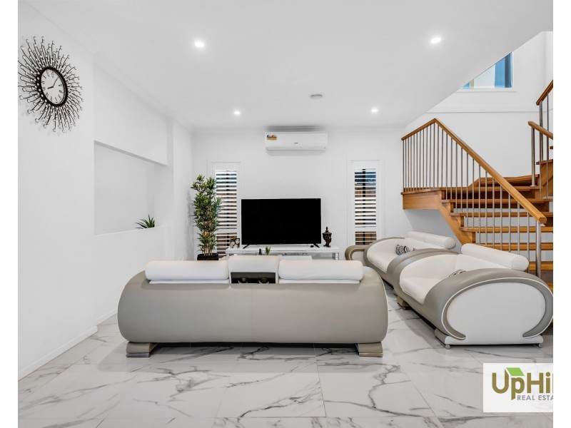 53 Bazadaise Drive, Clyde North VIC 3978